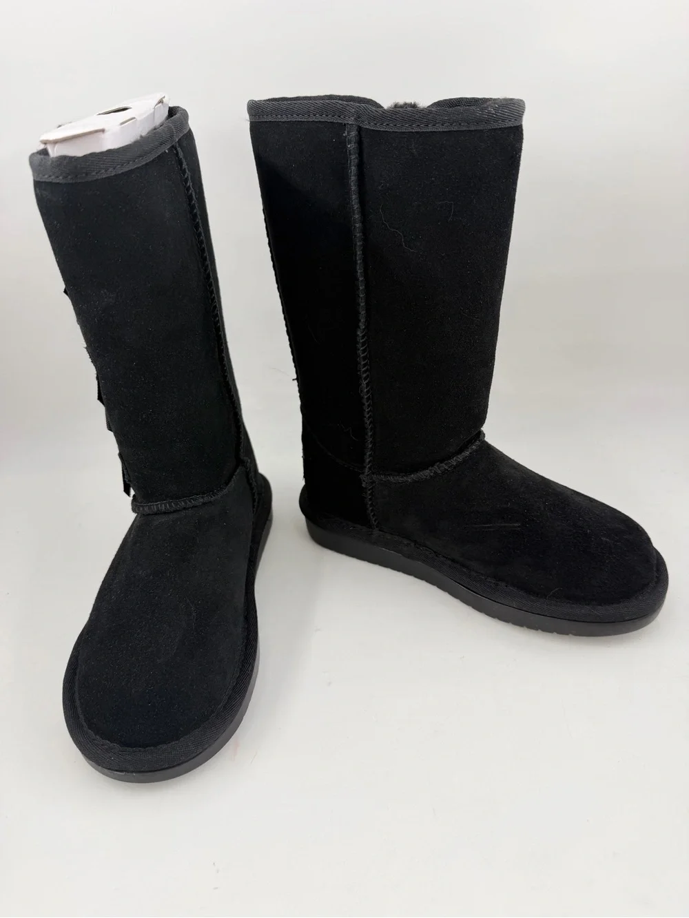 Koolaburra brand new
